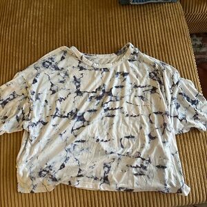 old navy activewear tie dye shirt